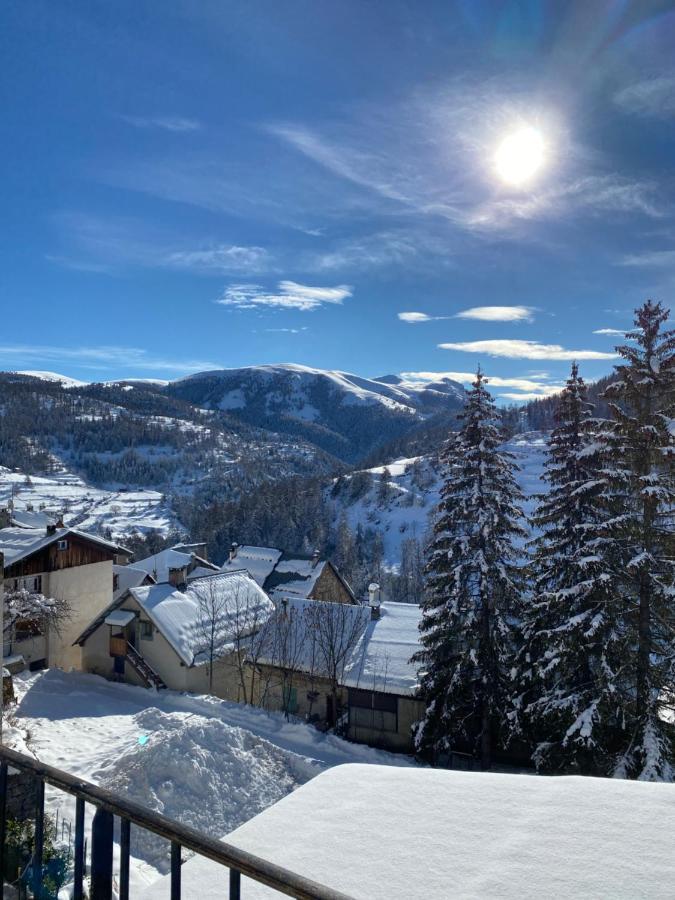 Hotel Genepi Бёй Экстерьер фото